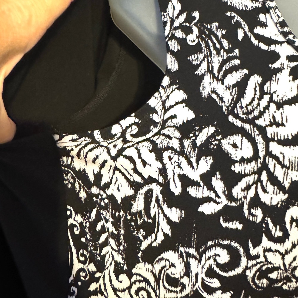 JM Collection Black/White Layered LOOK TOP XSMALL  #F - Picture 3 of 7